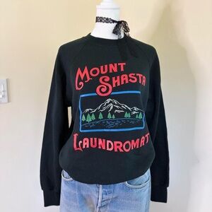 Vintage 80s retro raglan sweatshirt Mount Shasta souvenir soft black crewneck M